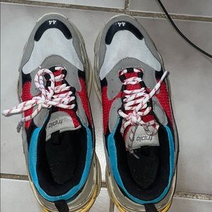 Balenciaga tripple s